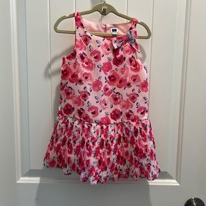 Beautiful dress for toddler girl in great condition.